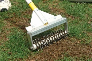Features steel star wheels to penetrate any compacted soil