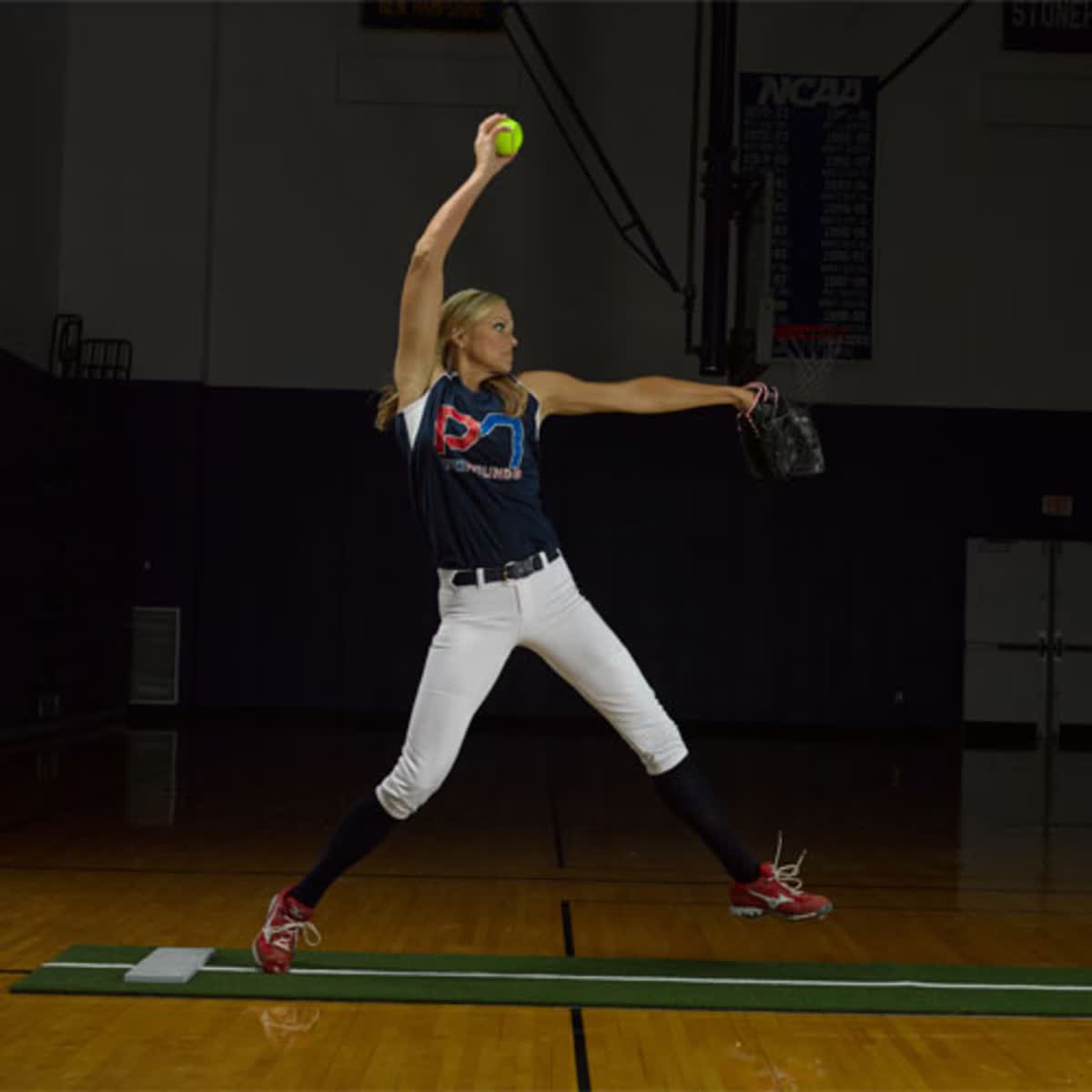 Softball pitching mat