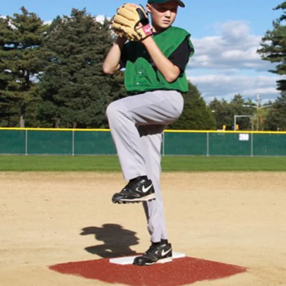 Portable pitching mound