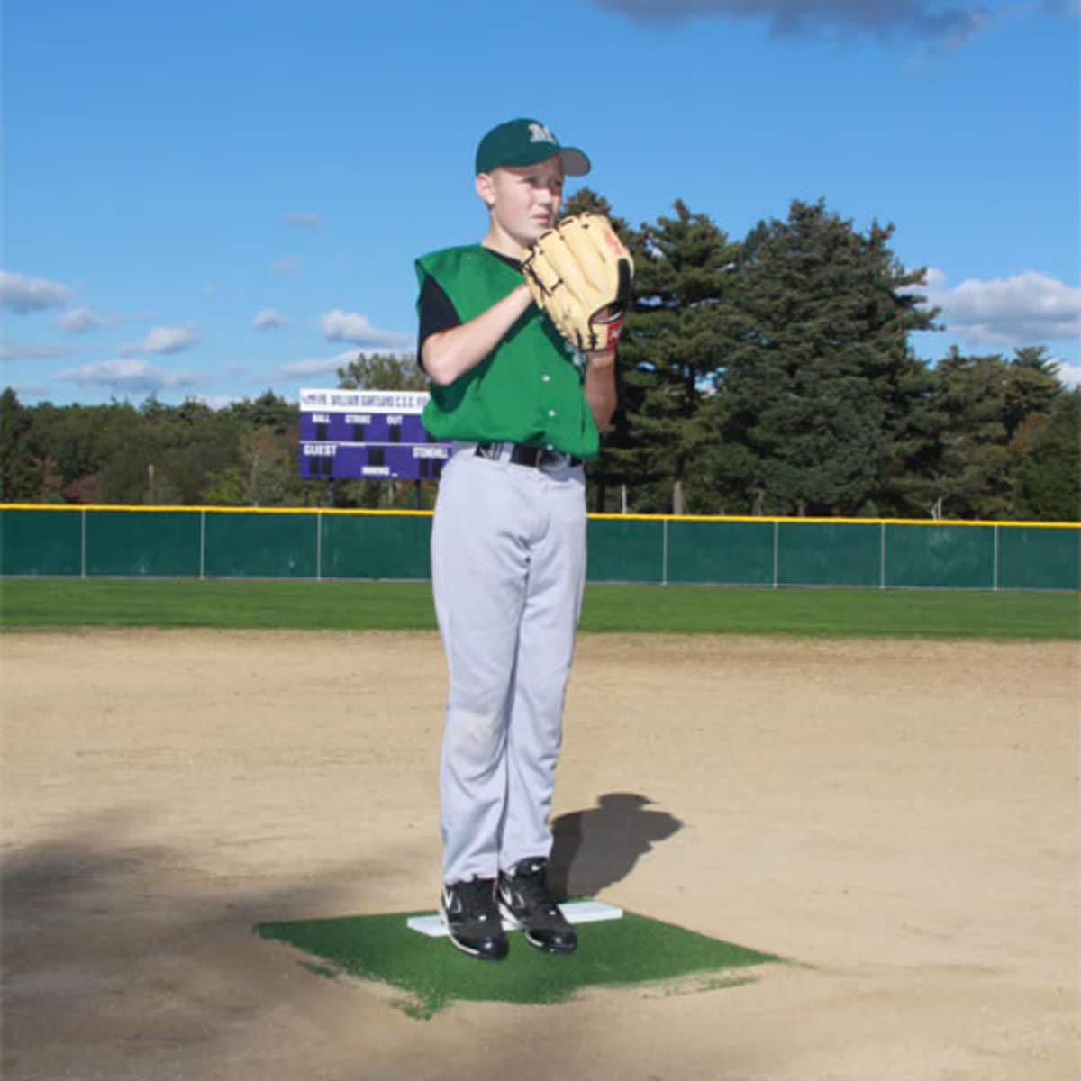 Portable pitching mound